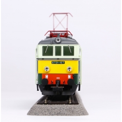 PIKO 51602 Elektrowóz ET21-157 PKP ep.Va, Lok. Karsznice, DCC z dźwiękiem, E1, UPS